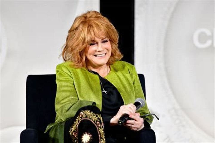Ann-Margret ·